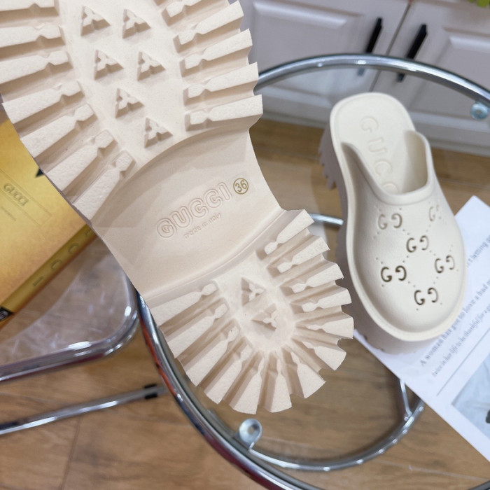 G*u*i* sandal105