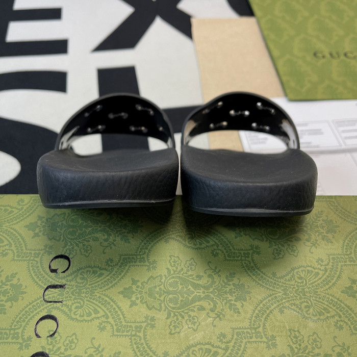 G*u*i* sandal100