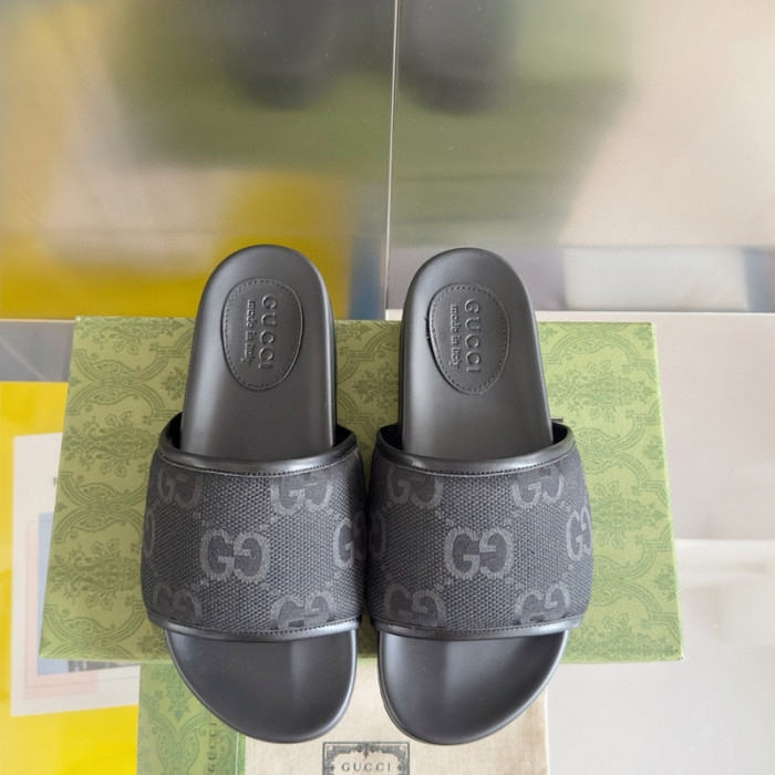 G*u*i* sandal132