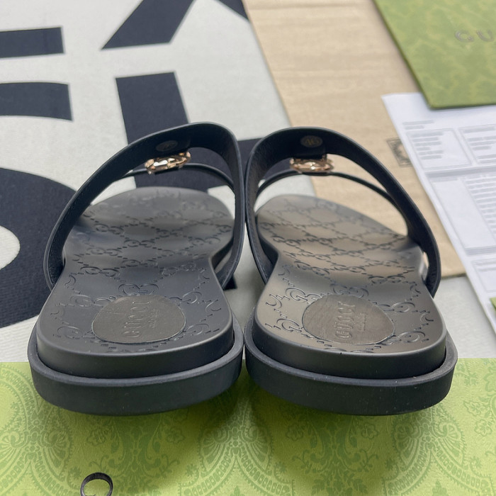 G*u*i* sandal95