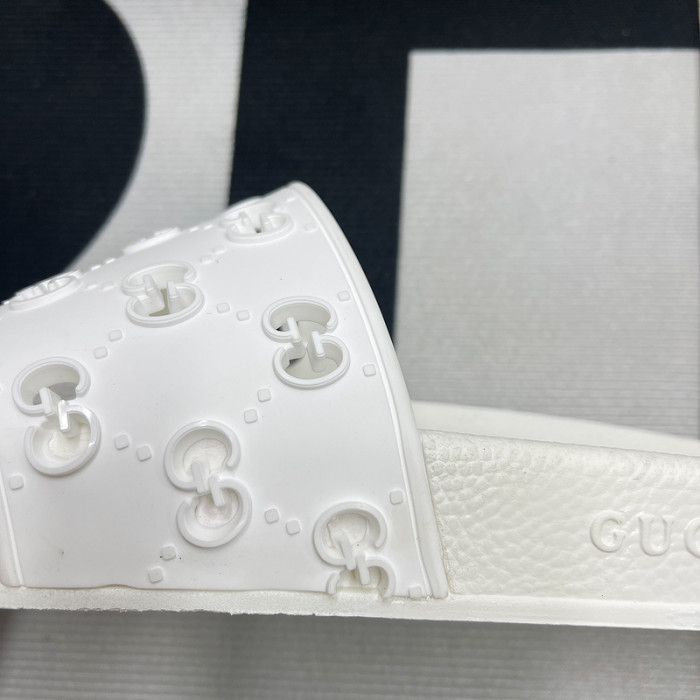 G*u*i* sandal91