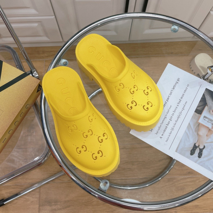G*u*i* sandal109