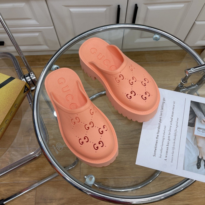 G*u*i* sandal110