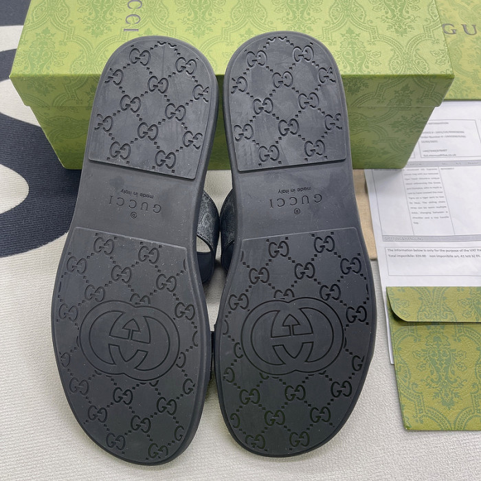 G*u*i* sandal95