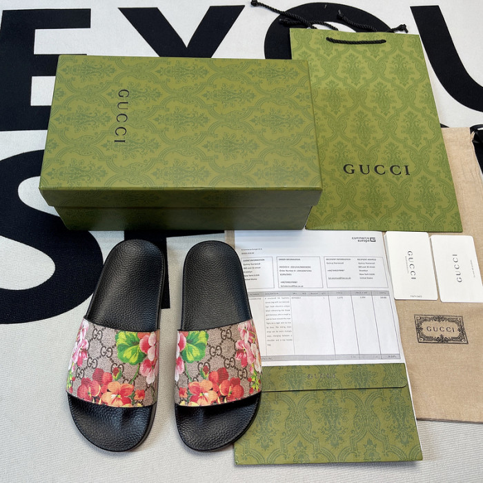 G*u*i* sandal98