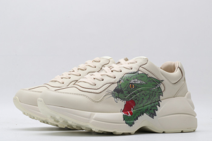 G*u*i* rhyton sneaker