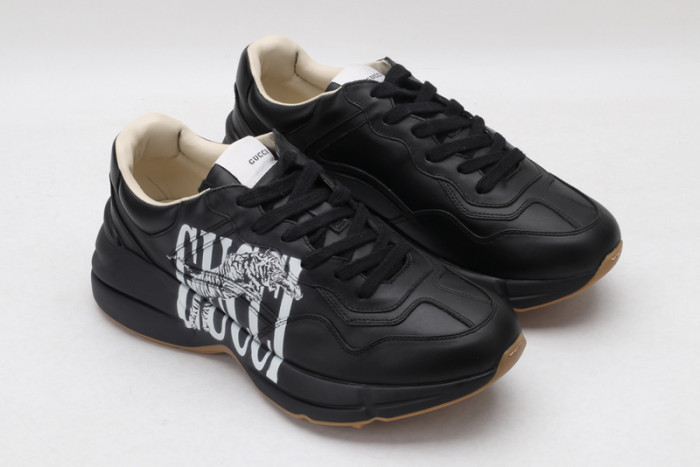G*u*i* rhyton sneaker