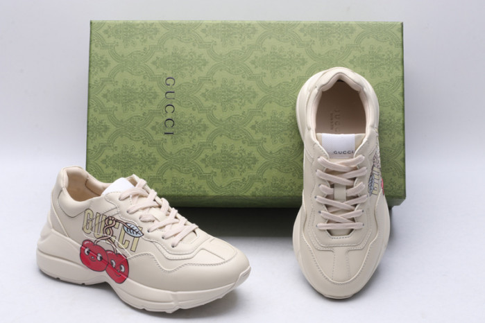 G*u*i* rhyton sneaker