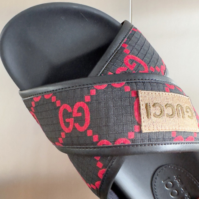 G*u*i* sandal123