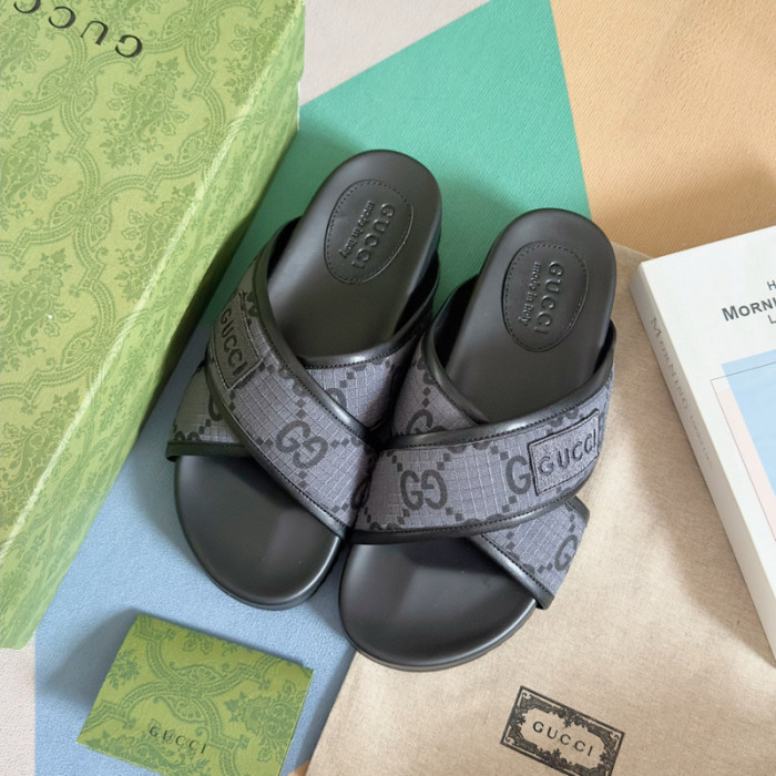 G*u*i* sandal121