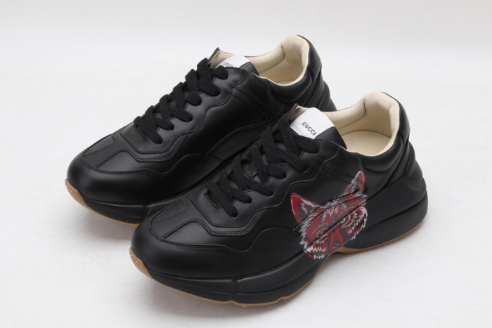 G*u*i* rhyton sneaker