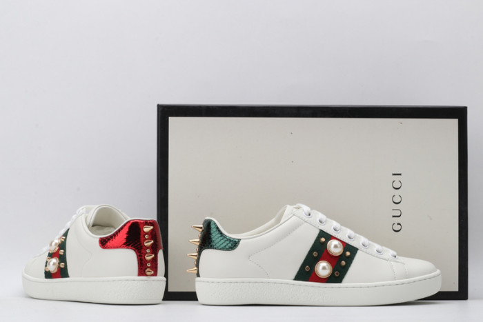 G*u*i* ace sneaker
