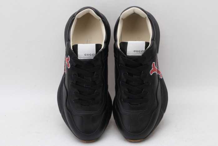 G*u*i* rhyton sneaker
