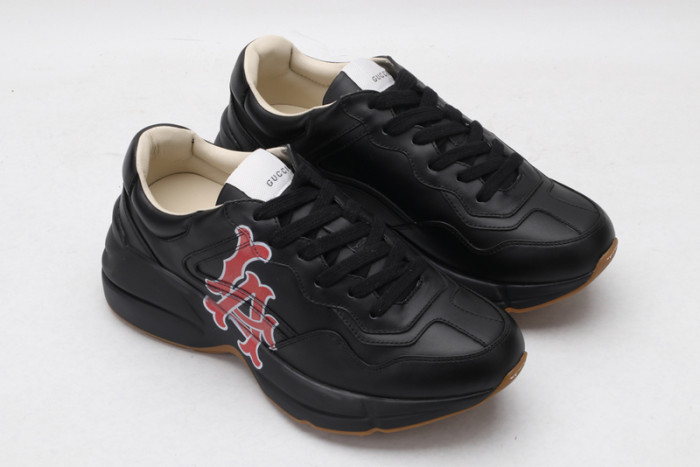 G*u*i* rhyton sneaker