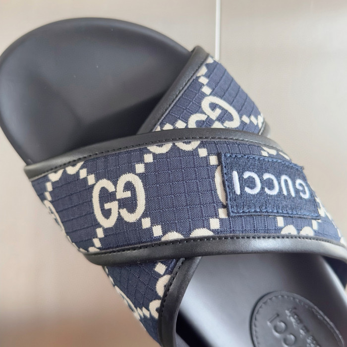 G*u*i* sandal125