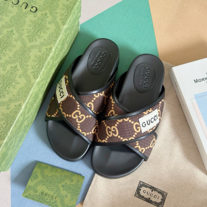 G*u*i* sandal122