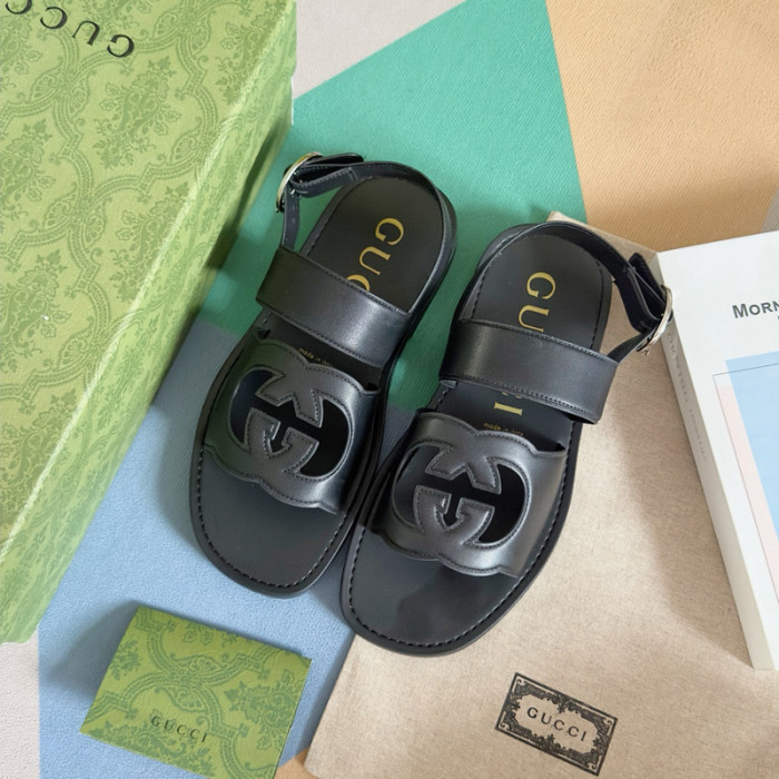 G*u*i* sandal111