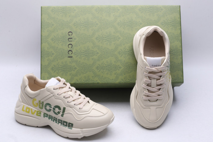 G*u*i* rhyton sneaker