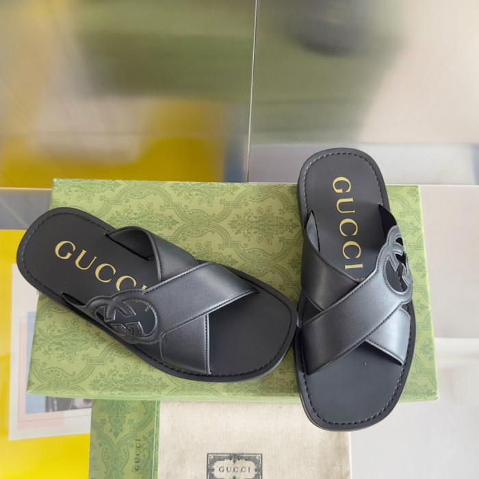 G*u*i* sandal116