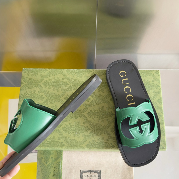 G*u*i* sandal120