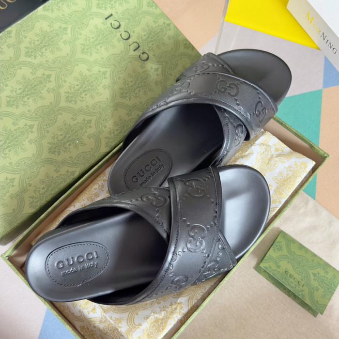 G*u*i* sandal124