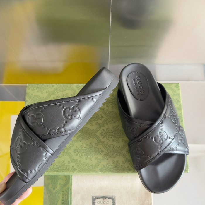 G*u*i* sandal124