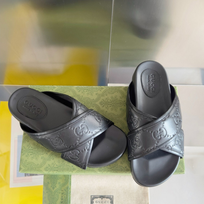 G*u*i* sandal124