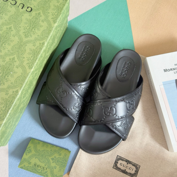 G*u*i* sandal124