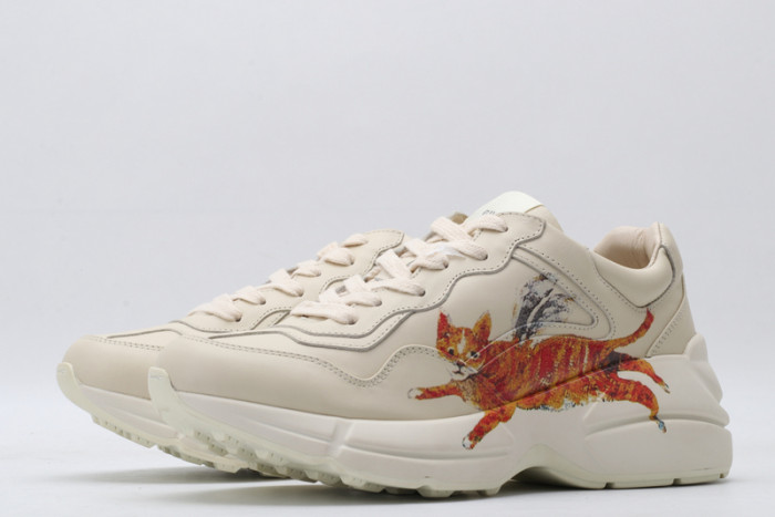 G*u*i* rhyton sneaker