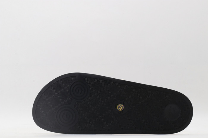 G*u*i* sandal13