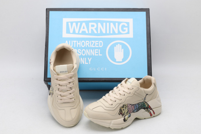 G*u*i* rhyton sneaker