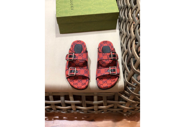 G*u*i* sandal139