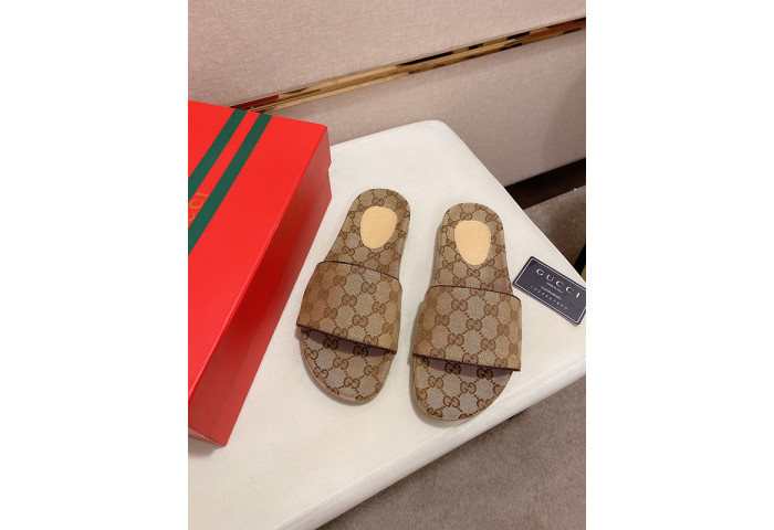 G*u*i* sandal135