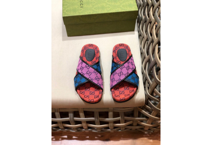 G*u*i* sandal138
