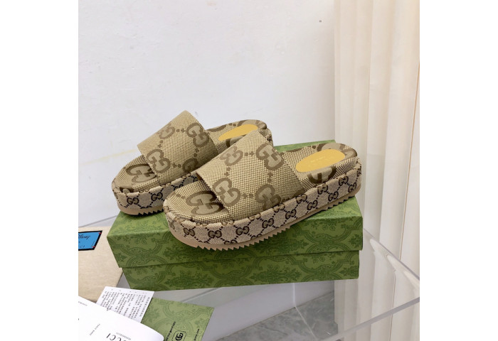 G*u*i* sandal143