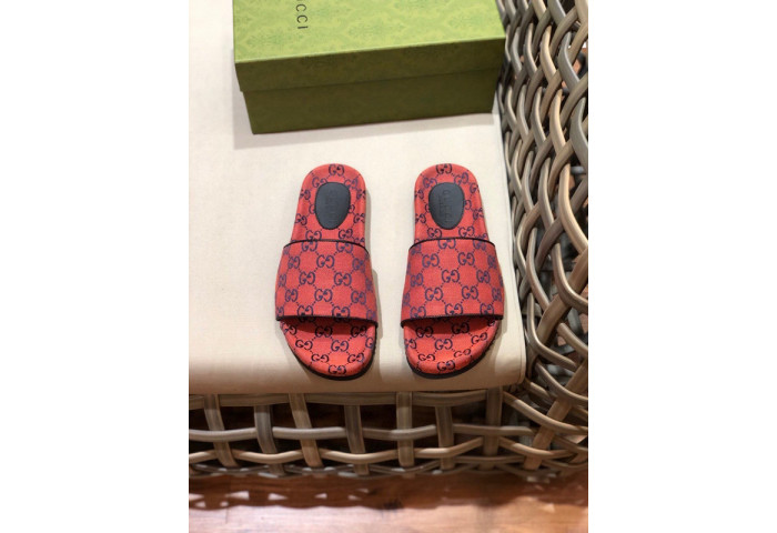 G*u*i* sandal140