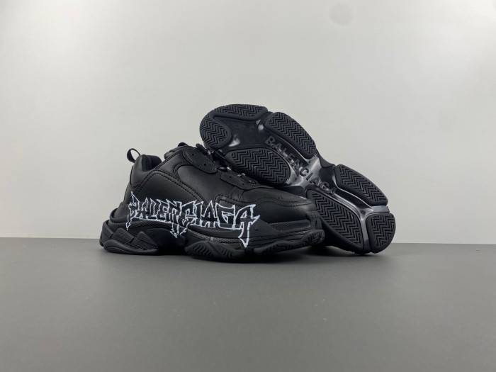 Balenciaga TRiple S sneaker
