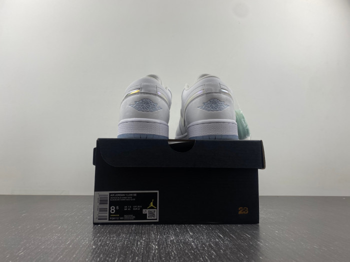 Air Jordan 1 Low GS “Glitter Swoosh” FQ9112-100