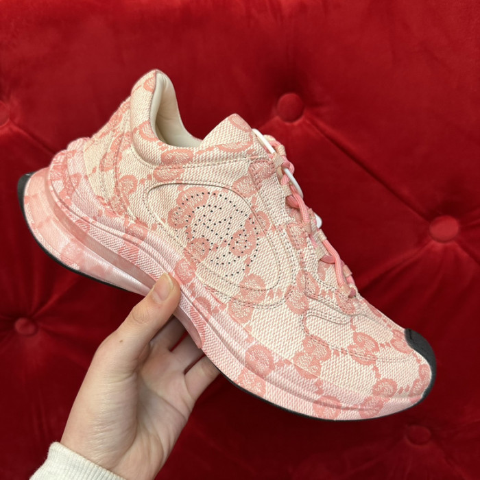 G*u*i* sneaker gc172