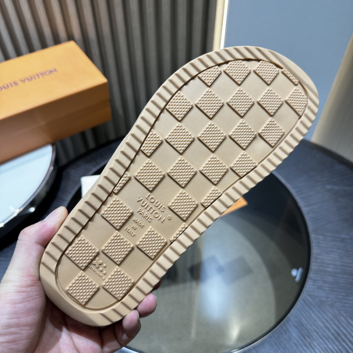 L&V sandal 225