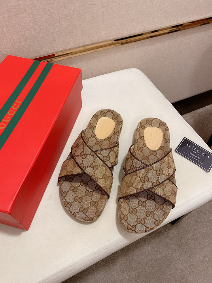 G*u*i* sandal136