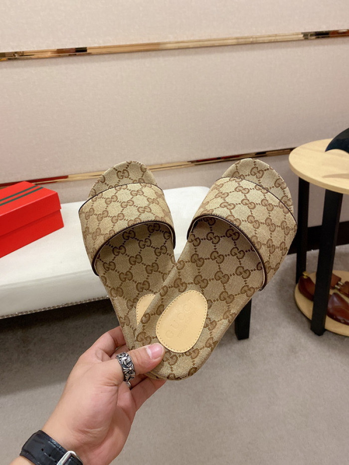 G*u*i* sandal135
