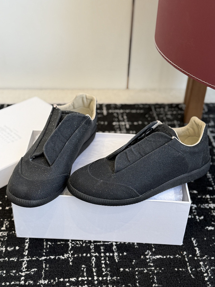 Ma1s0n Marg*e1a CALFSKIN S57WS0363