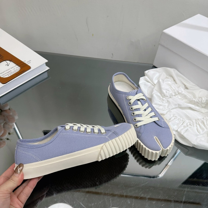 Ma1s0n Marg*e1a CALFSKIN S57WS0370
