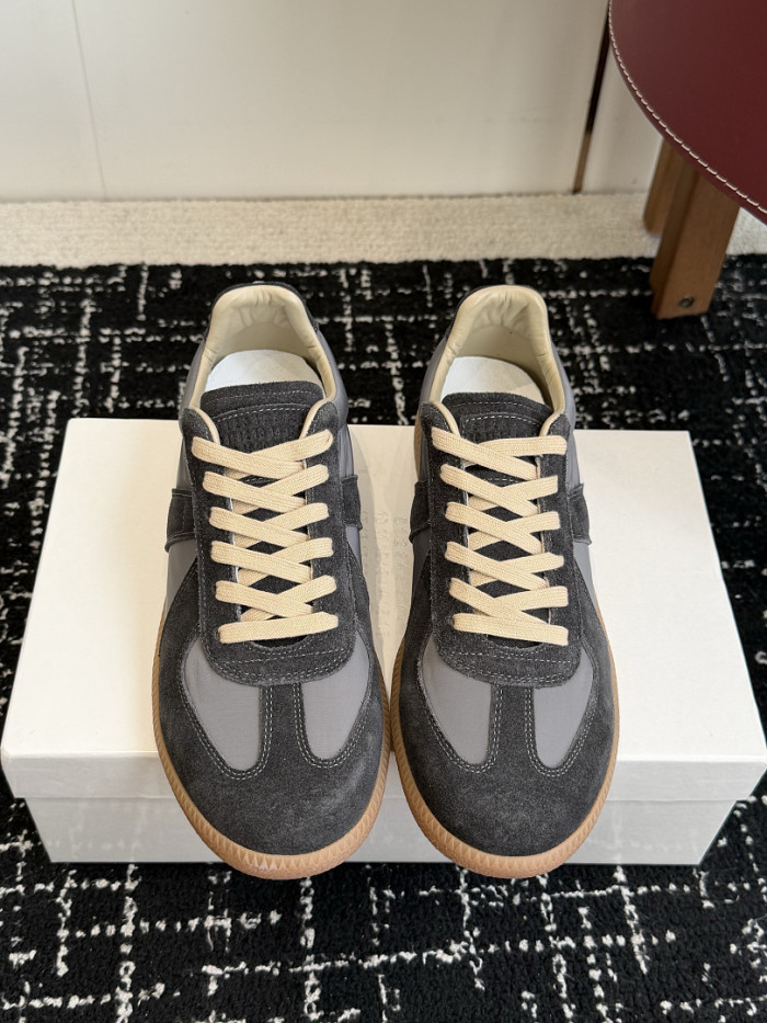 Ma1s0n Marg*e1a CALFSKIN S57WS0399
