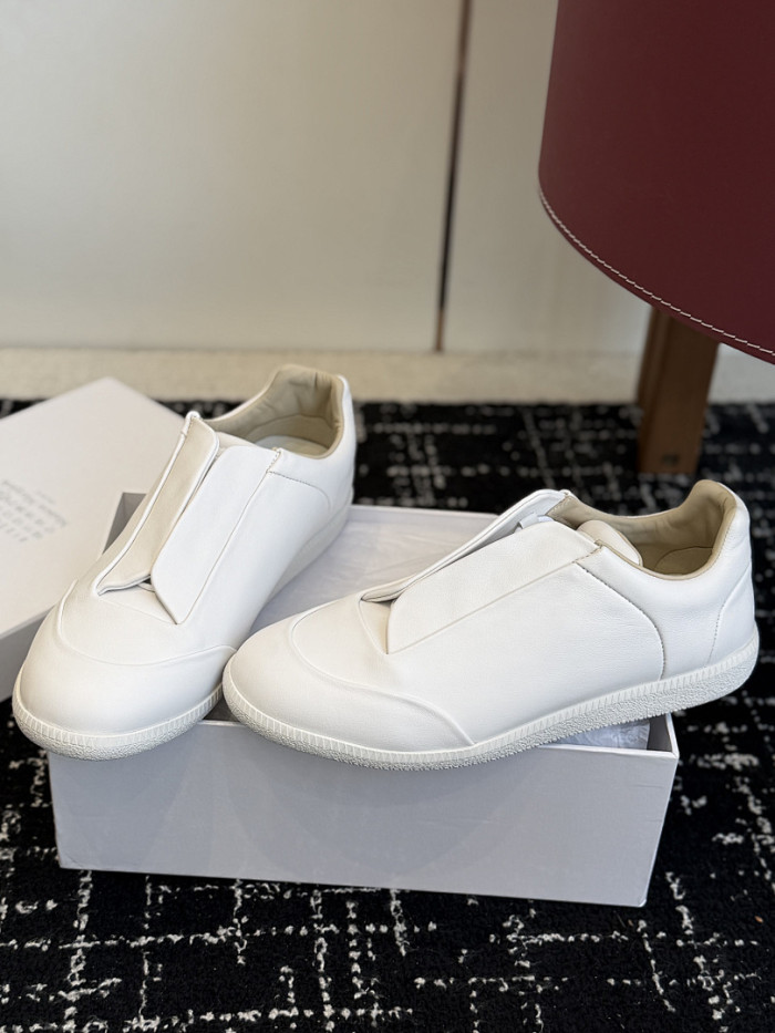 Ma1s0n Marg*e1a CALFSKIN S57WS0364