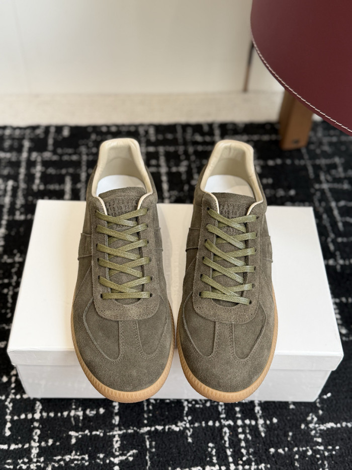 Ma1s0n Marg*e1a CALFSKIN S57WS0430