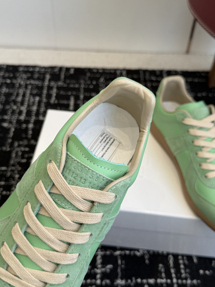 Ma1s0n Marg*e1a CALFSKIN S57WS0355