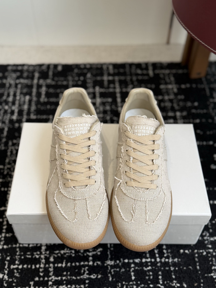 Ma1s0n Marg*e1a CALFSKIN S57WS0442