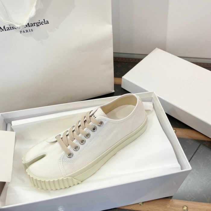 ma1s0n Marg*e1a tabi sneakers s57ws0348